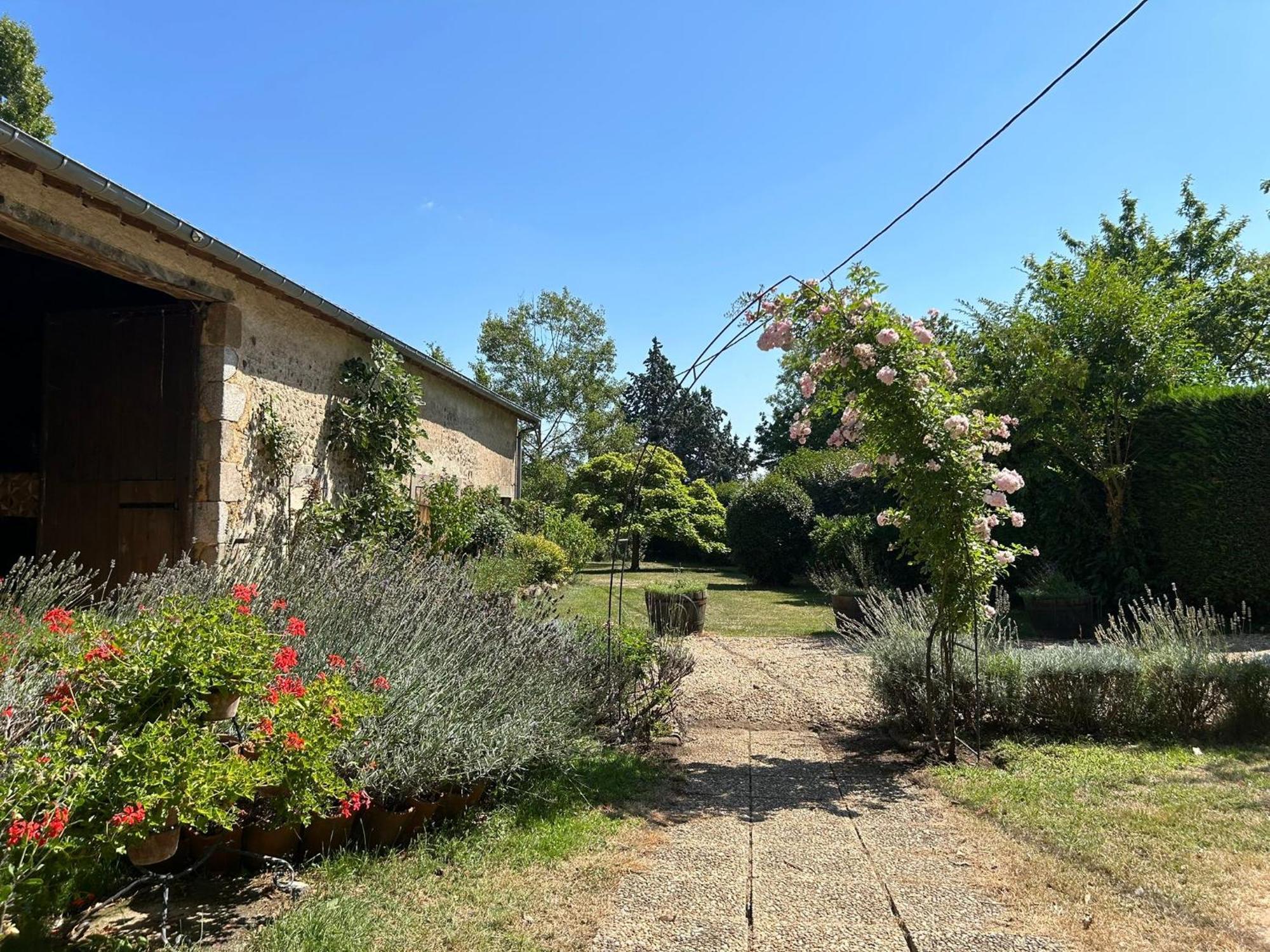 Chez Tabuteau Panzió Plaisance  Kültér fotó